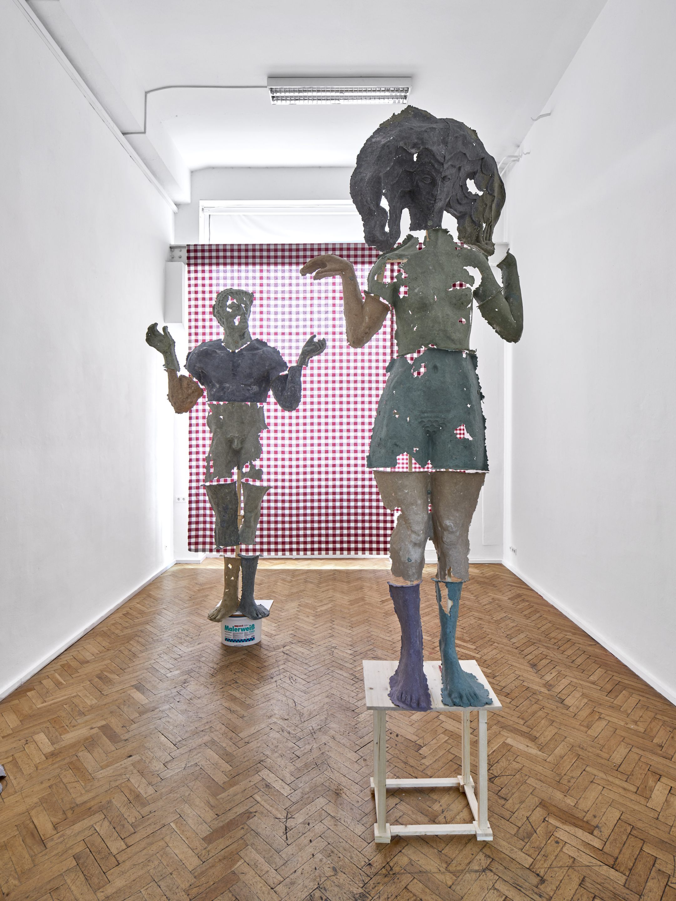 Paper Mach&eacute;, Wood, Fabric, Paint bucket, Screws, ca 3,5&thinsp;&times;&thinsp;80 cm each